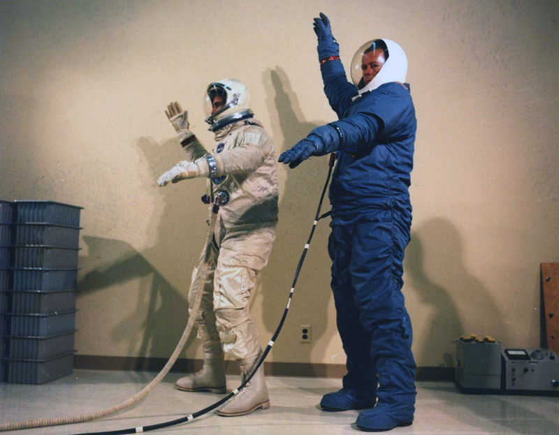 Illustration for article titled Newly Declassified Photos Show The Crewed USAF Spy Spacecraft That Almost Was